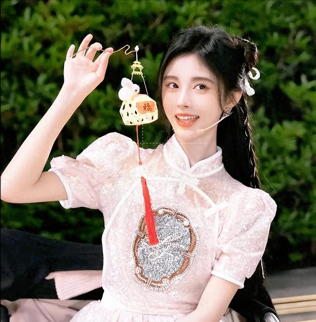 鞠婧祎SNH48时期公演照片