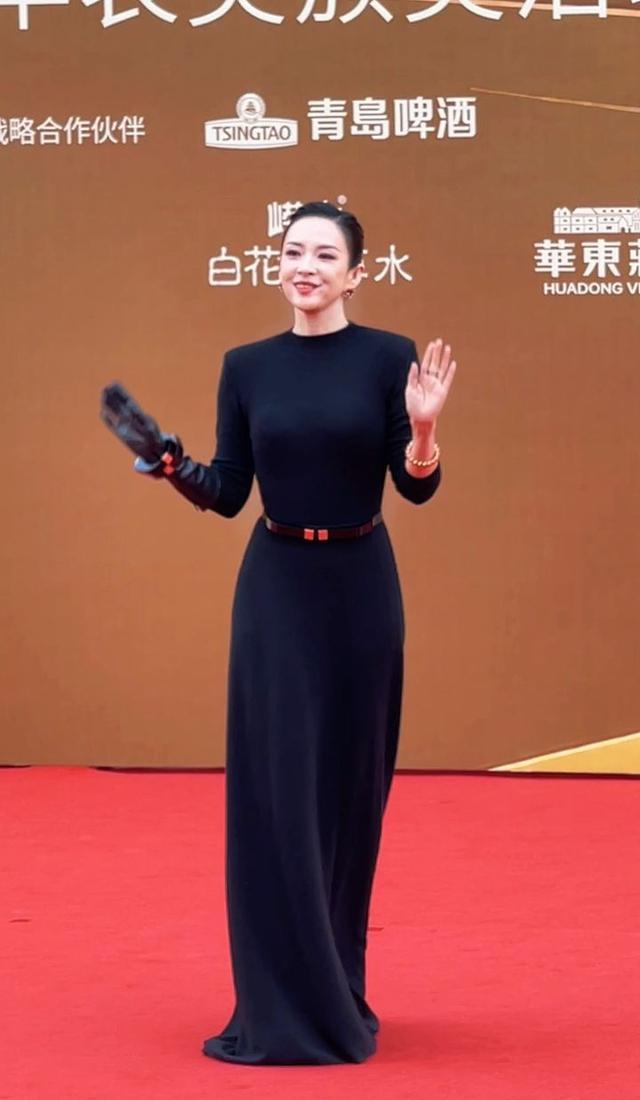 章子怡红毯近景