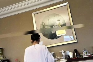 赵丽颖接地气抖音风格引热议，女顶流真实一面曝光